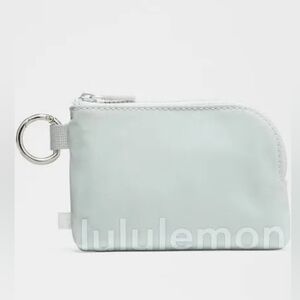 NWT Lululemon Clippable Card Pouch Mint Breeze White